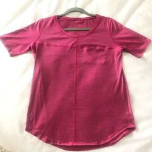 Lululemon T-shirt